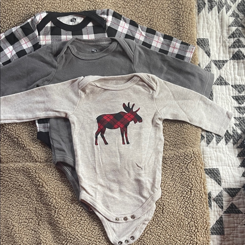 Cozy Moose Print Kids Bodysuit Set - Gray and Cream